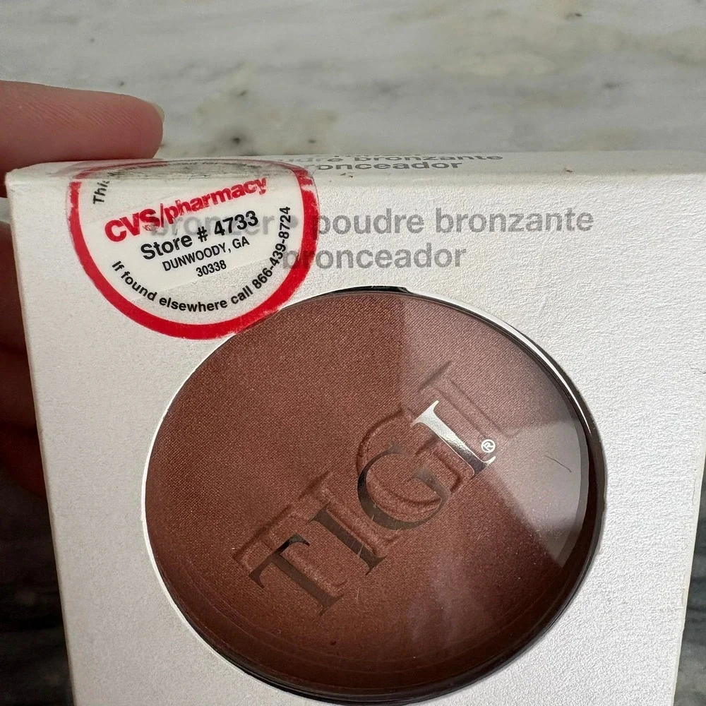 TIGI Professional Cosmetics Glamour Bronzer Sun-Kissed Glow 0.37oz 10.5g NEW